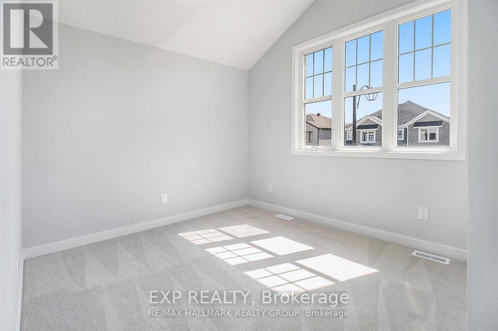 












1027 SHOWMAN STREET

,
Ottawa,




Ontario
K0A2Z0


