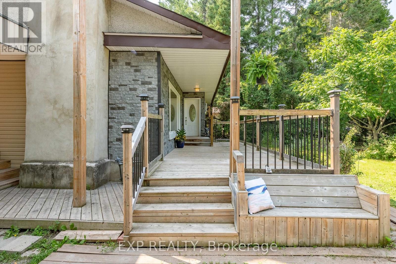 












1807 OLD SECOND LINE ROAD

,
Ottawa,




Ontario
K2K1X7

