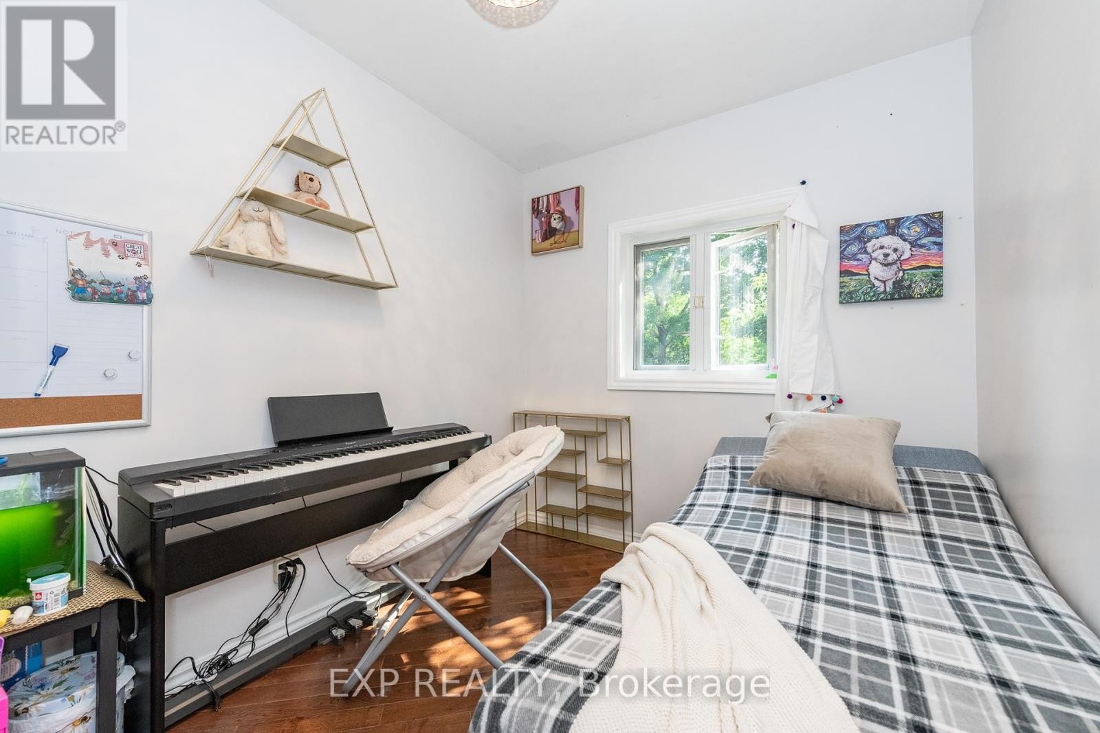 












1807 OLD SECOND LINE ROAD

,
Ottawa,




Ontario
K2K1X7

