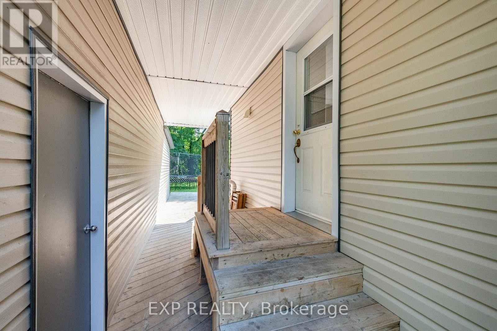 












1807 OLD SECOND LINE ROAD

,
Ottawa,




Ontario
K2K1X7

