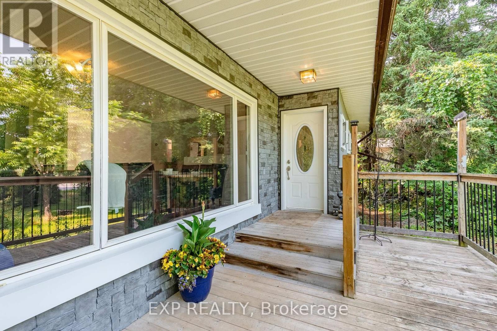












1807 OLD SECOND LINE ROAD

,
Ottawa,




Ontario
K2K1X7

