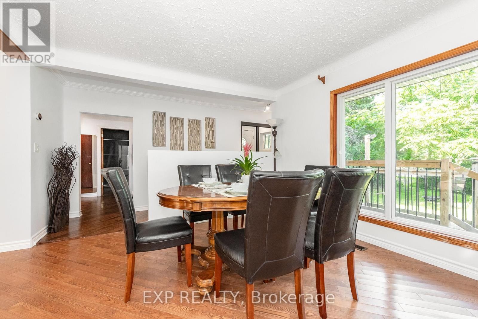 












1807 OLD SECOND LINE ROAD

,
Ottawa,




Ontario
K2K1X7

