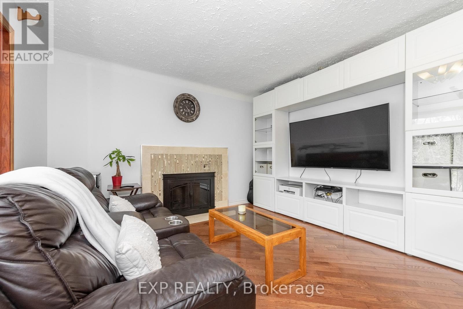












1807 OLD SECOND LINE ROAD

,
Ottawa,




Ontario
K2K1X7


