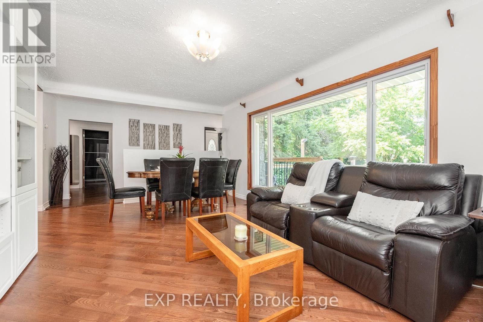 












1807 OLD SECOND LINE ROAD

,
Ottawa,




Ontario
K2K1X7

