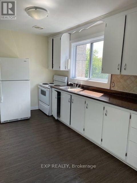 












UNIT #3 - 96 ONTARIO STREET

,
Ottawa,




Ontario
K1K1K9

