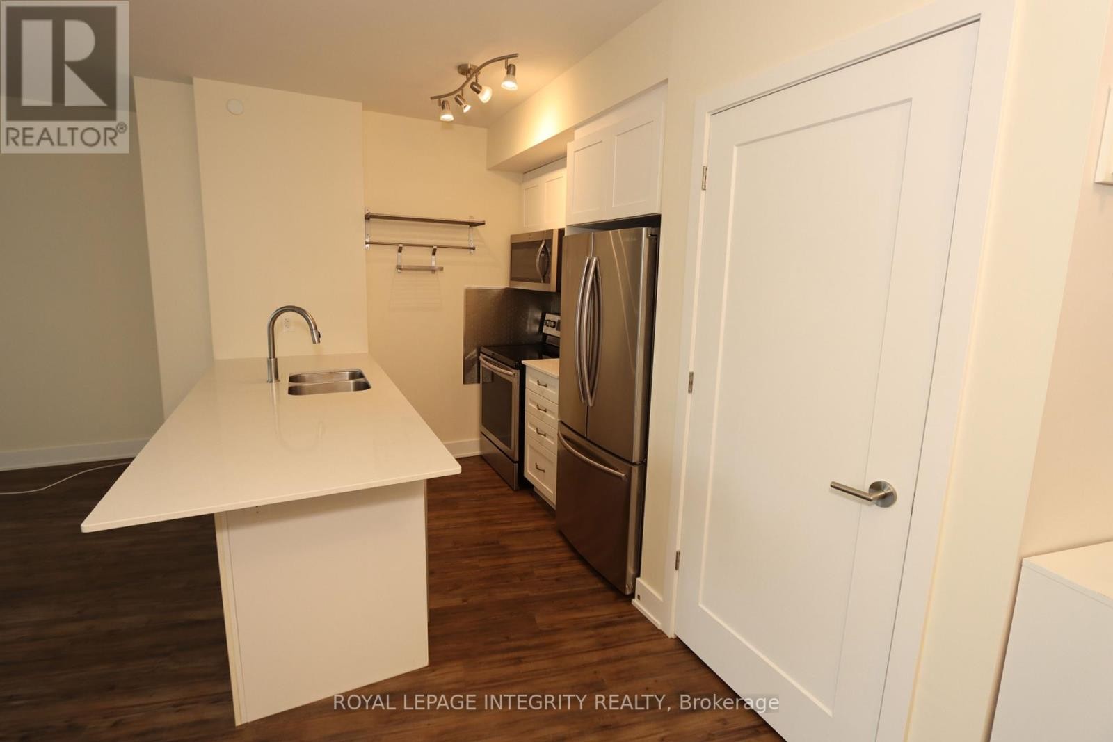 












318 - 411 MACKAY STREET

,
Ottawa,




Ontario
K1M2C5

