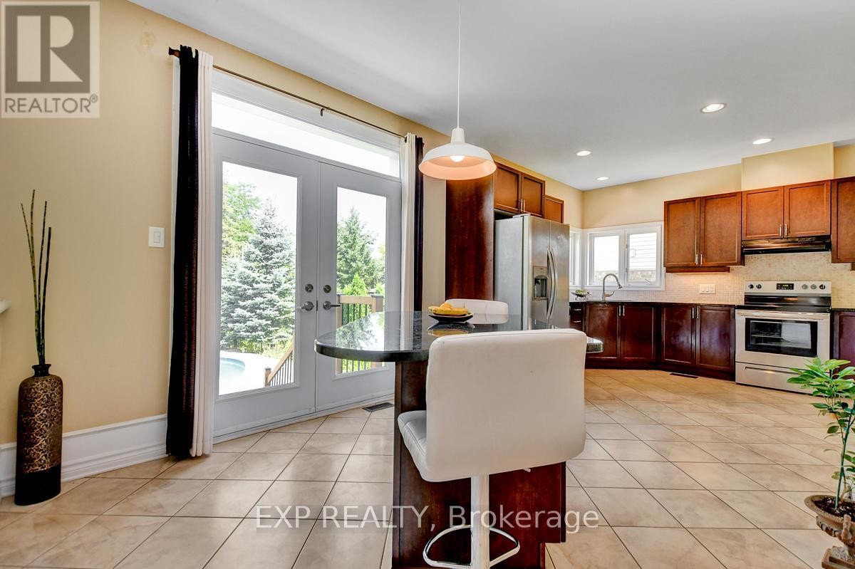 












135 RIVERSEDGE CRESCENT

,
Ottawa,




Ontario
K1V0Z8

