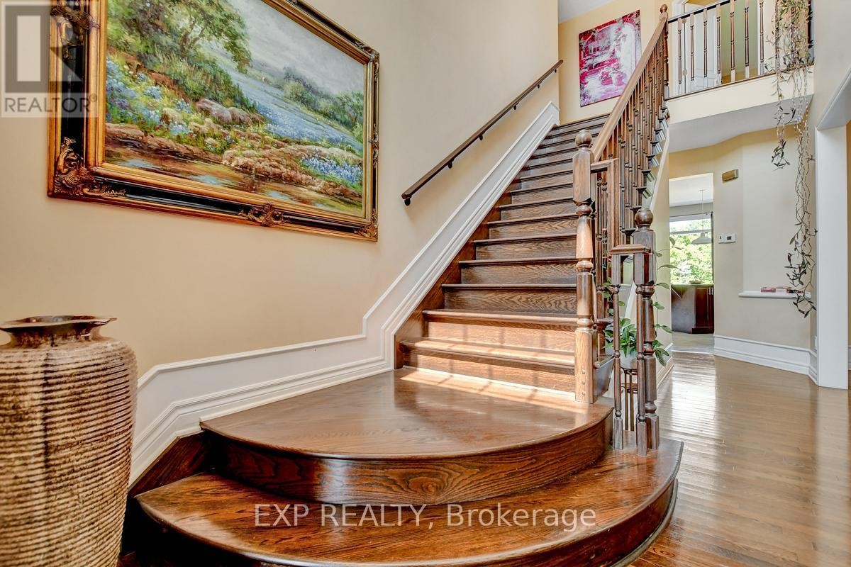 












135 RIVERSEDGE CRESCENT

,
Ottawa,




Ontario
K1V0Z8

