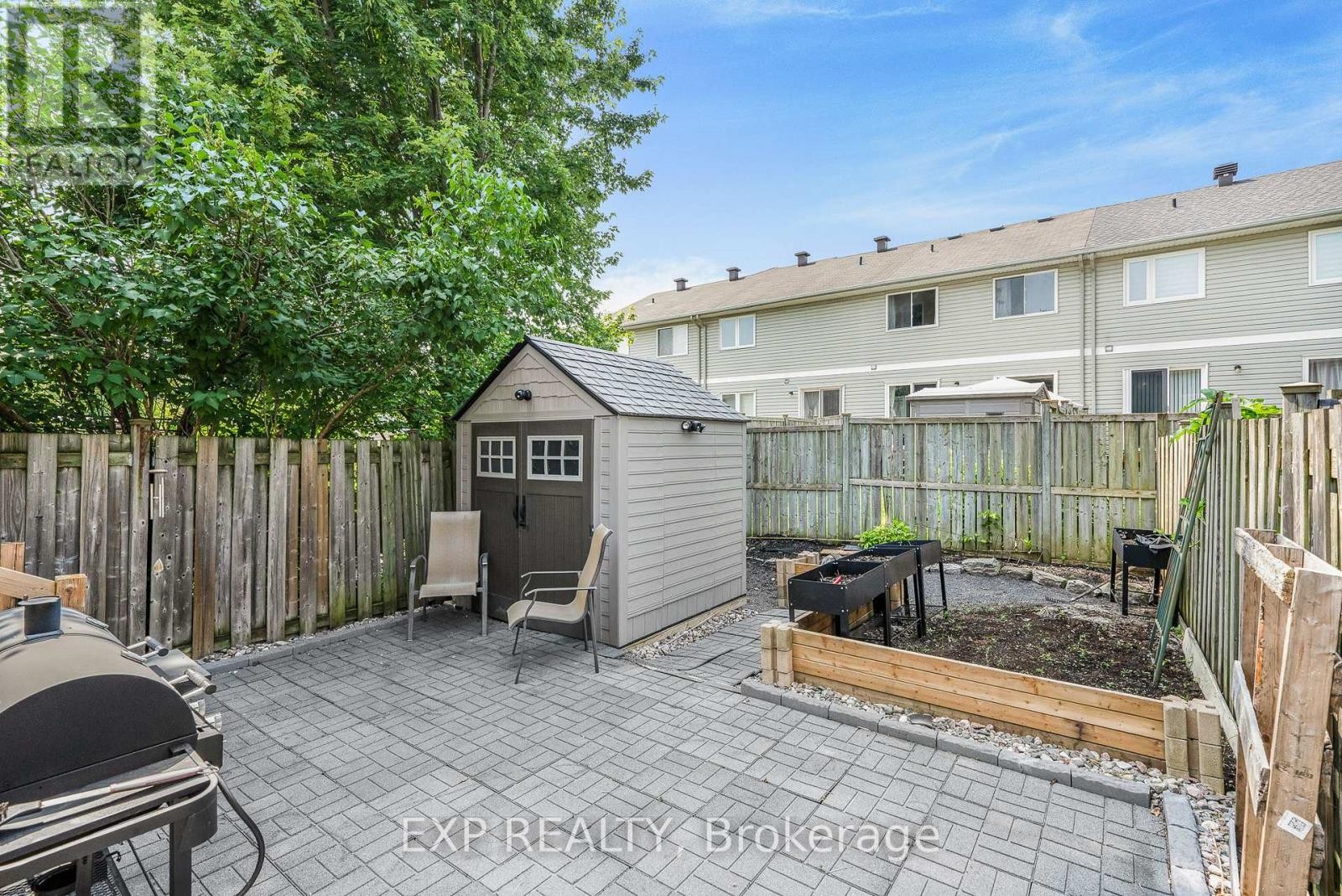 












44 TOBERMORY CRESCENT

,
Ottawa,




Ontario
K2K3M4

