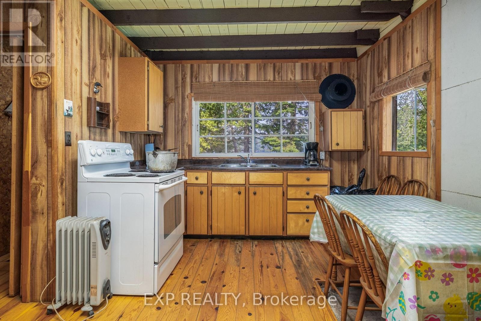 












366 HOLLY LANE

,
Brudenell, Lyndoch and Raglan,




Ontario
K0J2A0

