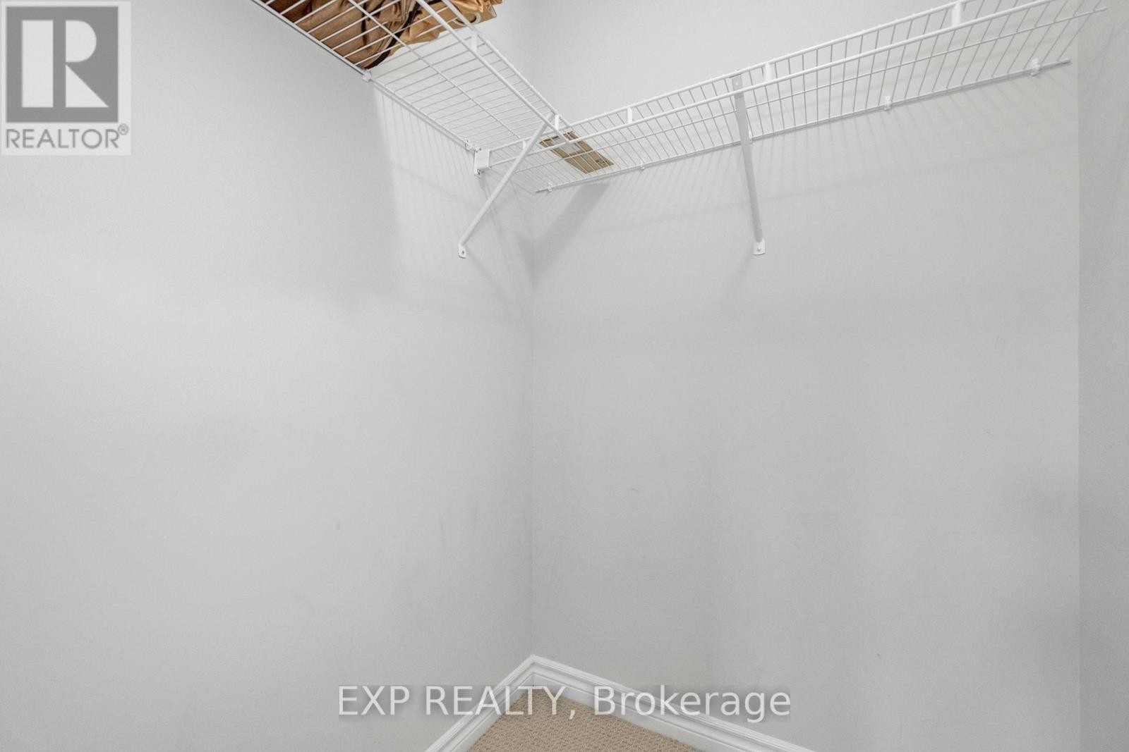 












241 KING STREET

,
Carleton Place,




Ontario
K7C1G3

