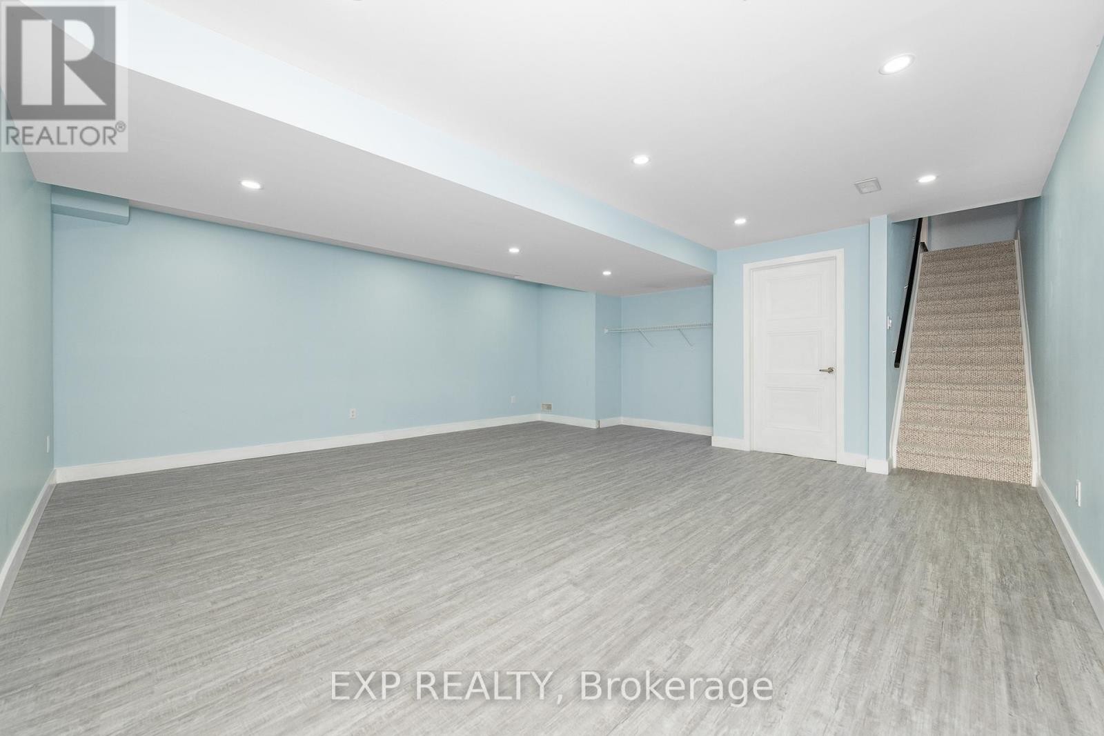 












241 KING STREET

,
Carleton Place,




Ontario
K7C1G3

