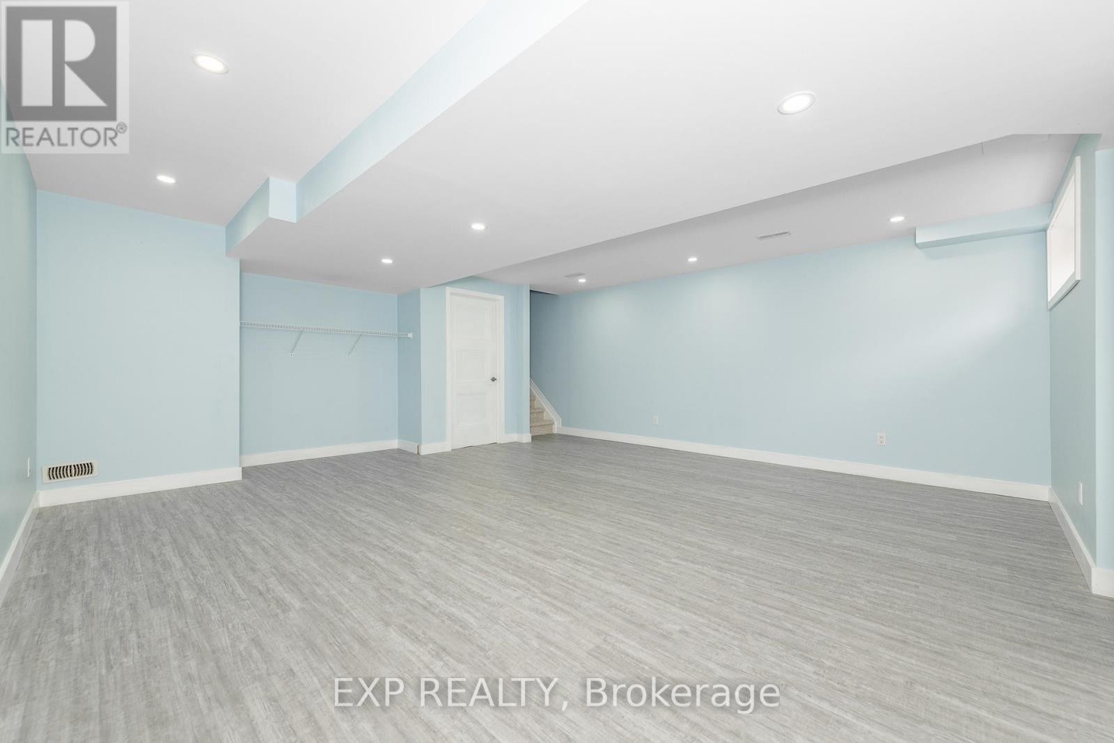 












241 KING STREET

,
Carleton Place,




Ontario
K7C1G3


