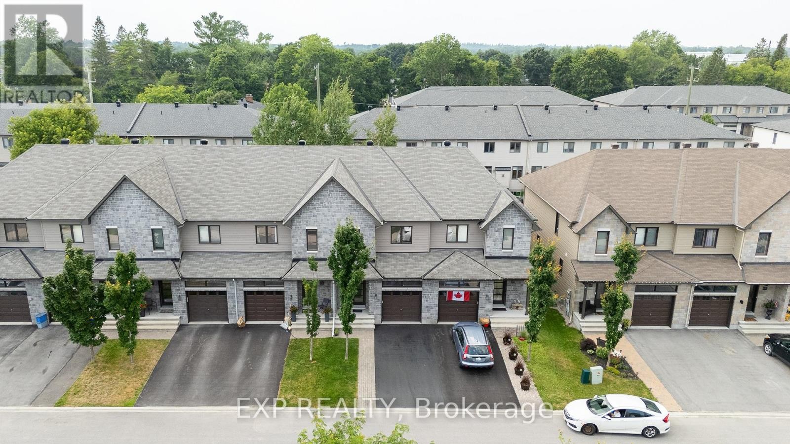 












241 KING STREET

,
Carleton Place,




Ontario
K7C1G3

