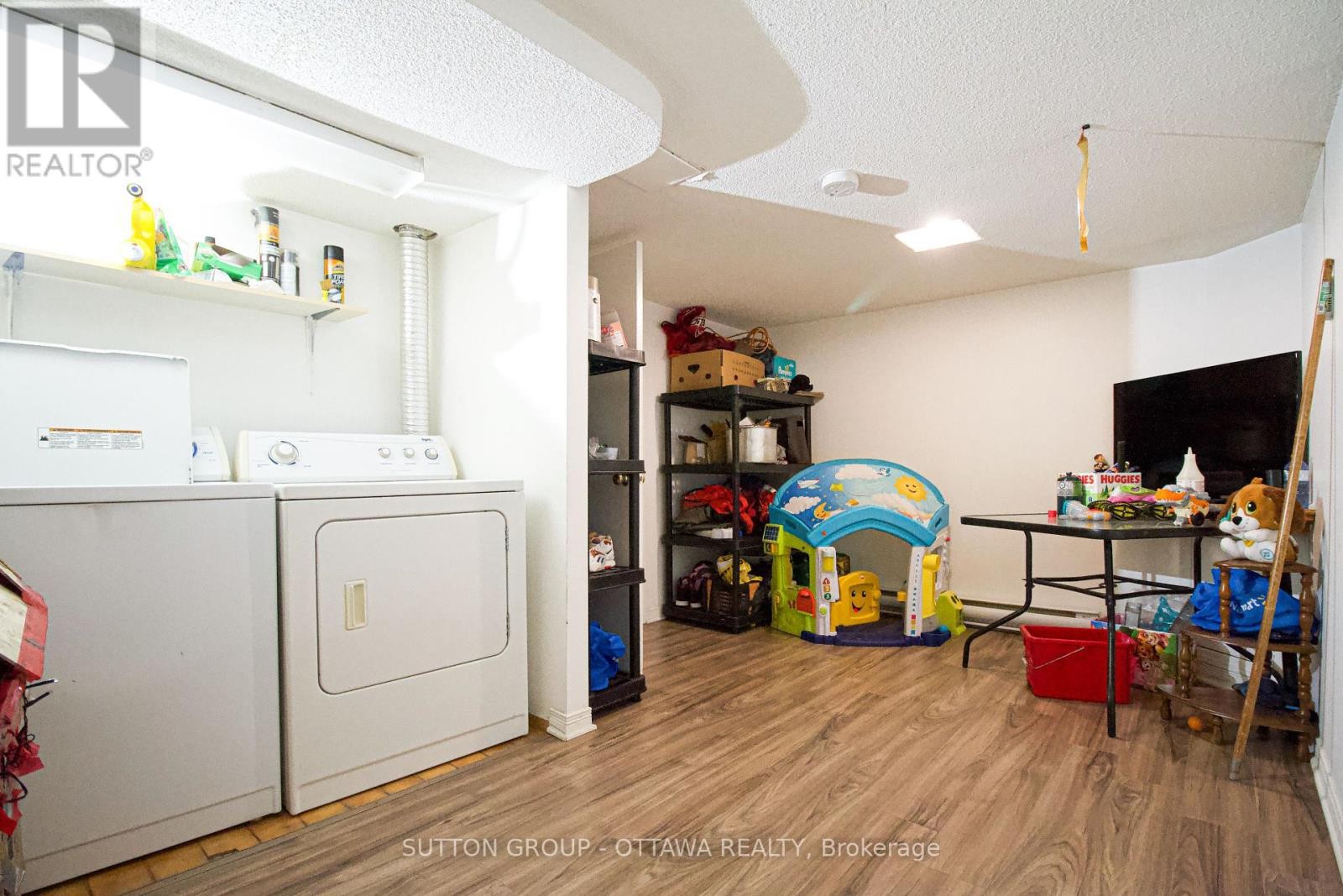 












309 CYR AVENUE

,
Ottawa,




Ontario
K1L7N6

