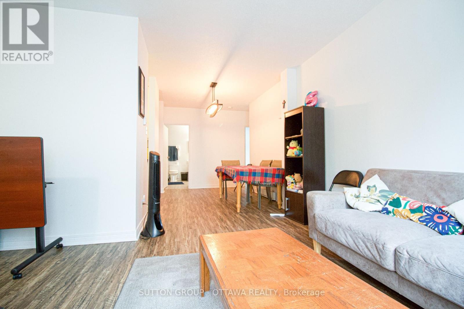 












309 CYR AVENUE

,
Ottawa,




Ontario
K1L7N6

