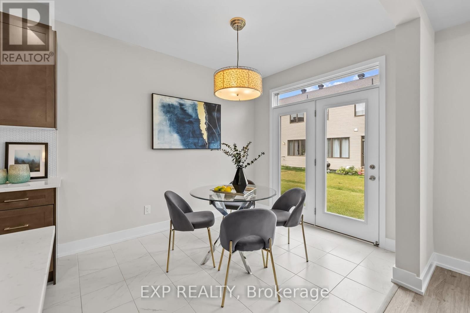 












288 BILLRIAN CRESCENT S

,
Ottawa,




Ontario
K2S3A4

