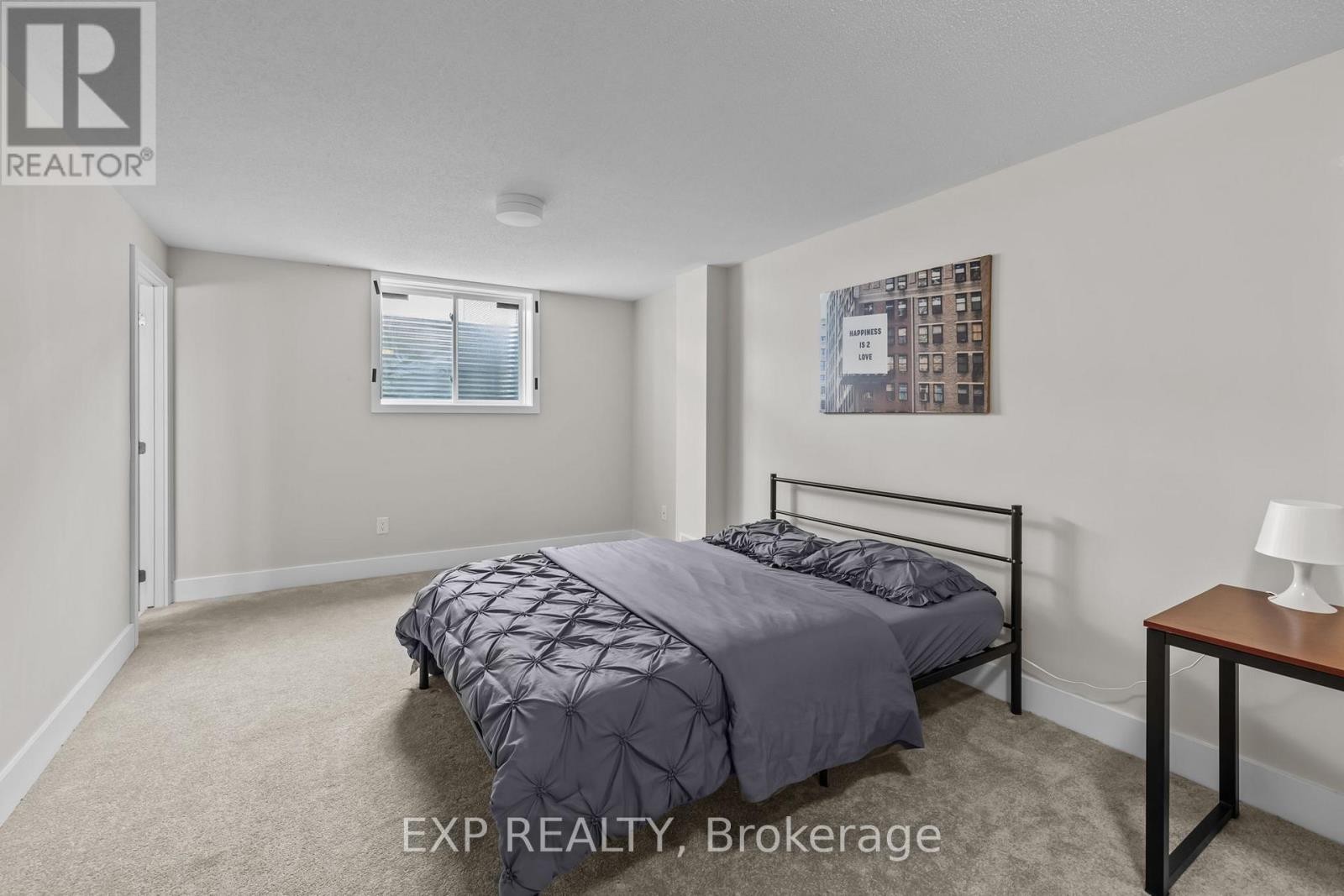 












288 BILLRIAN CRESCENT S

,
Ottawa,




Ontario
K2S3A4

