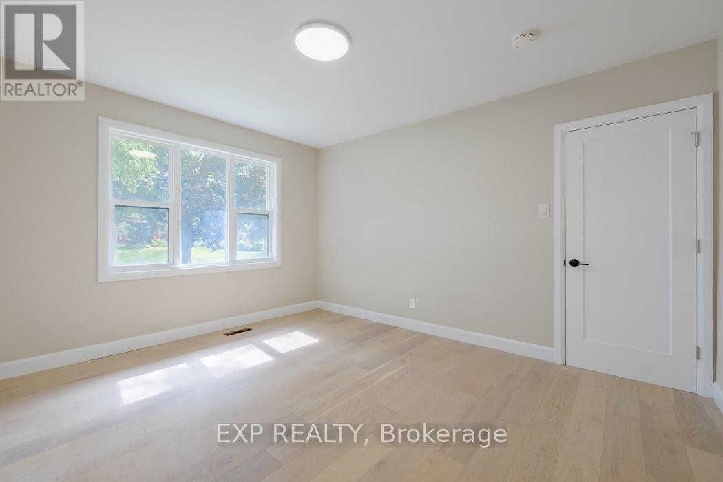 












1940 NORWOOD AVENUE

,
Ottawa,




Ontario
K1H5K6

