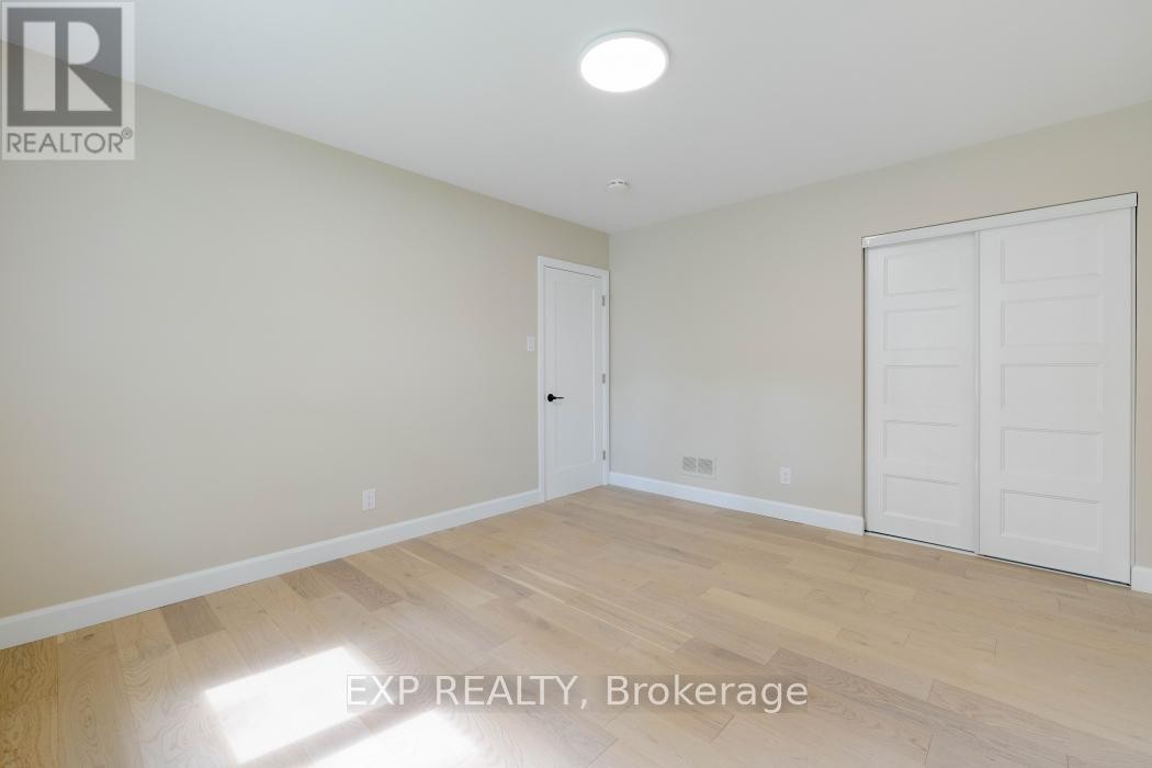 












1940 NORWOOD AVENUE

,
Ottawa,




Ontario
K1H5K6

