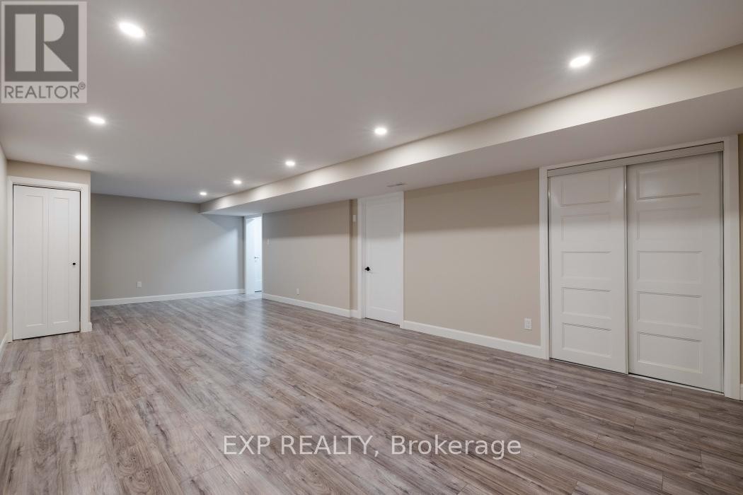 












1940 NORWOOD AVENUE

,
Ottawa,




Ontario
K1H5K6

