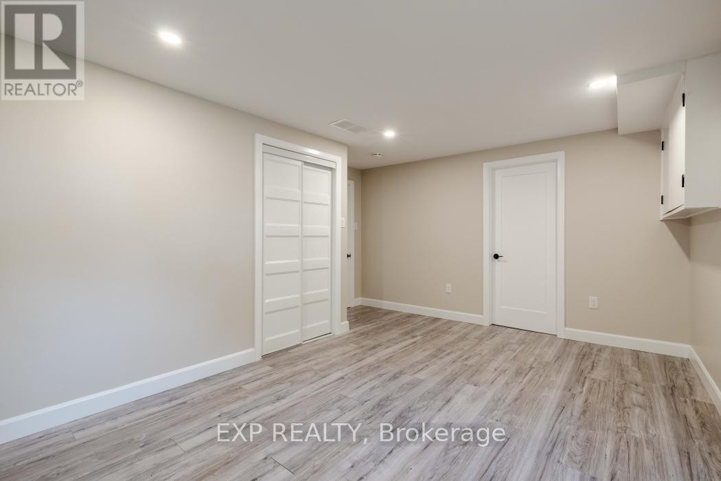 












1940 NORWOOD AVENUE

,
Ottawa,




Ontario
K1H5K6

