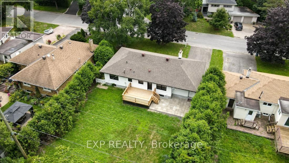 












1940 NORWOOD AVENUE

,
Ottawa,




Ontario
K1H5K6

