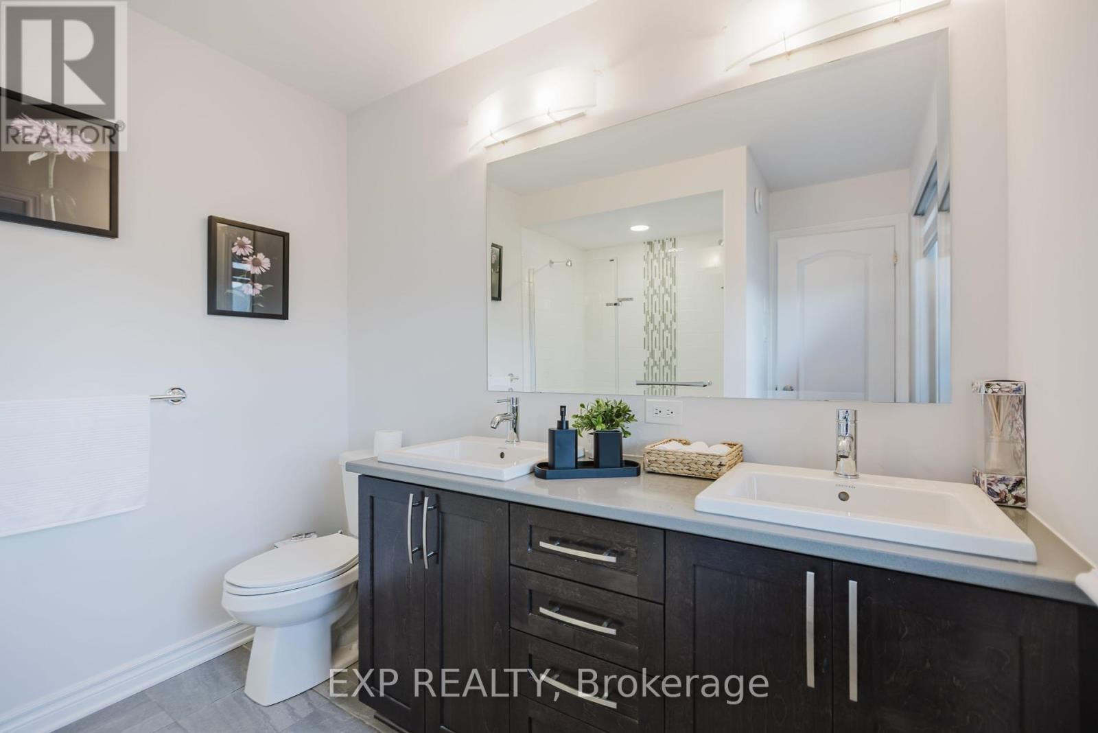 












80 PALFREY WAY

,
Ottawa,




Ontario
K2V0B3

