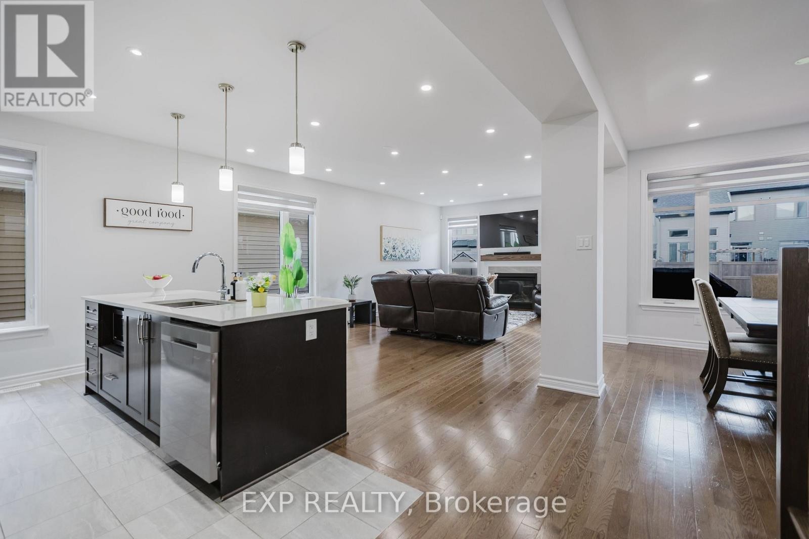 












80 PALFREY WAY

,
Ottawa,




Ontario
K2V0B3

