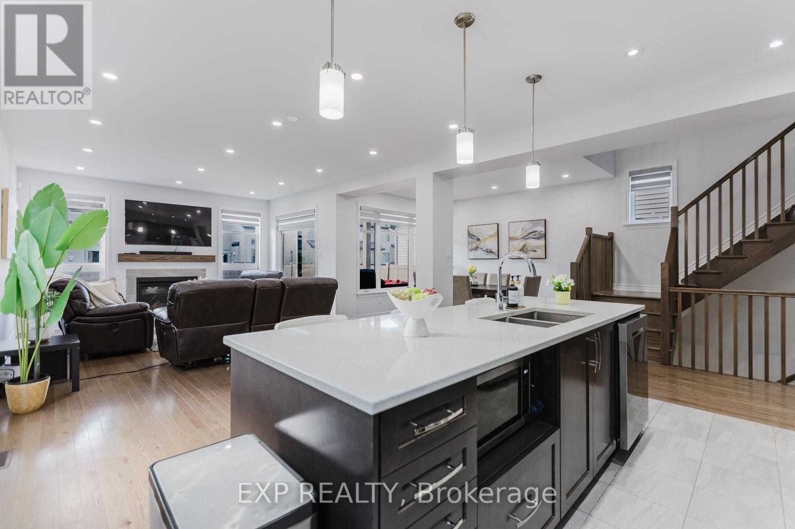 












80 PALFREY WAY

,
Ottawa,




Ontario
K2V0B3

