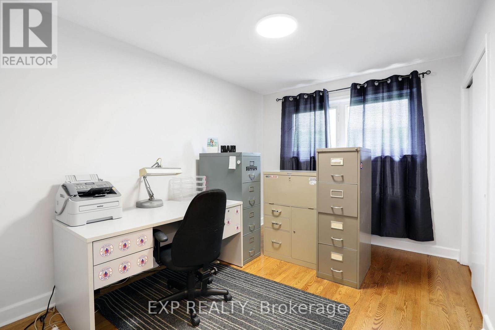 












1382 FISHER AVENUE

,
Ottawa,




Ontario
K2C1X1

