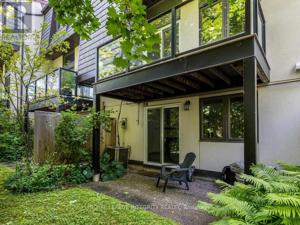 












27 - 655 RICHMOND ROAD

,
Ottawa,




Ontario
K2A3Y3

