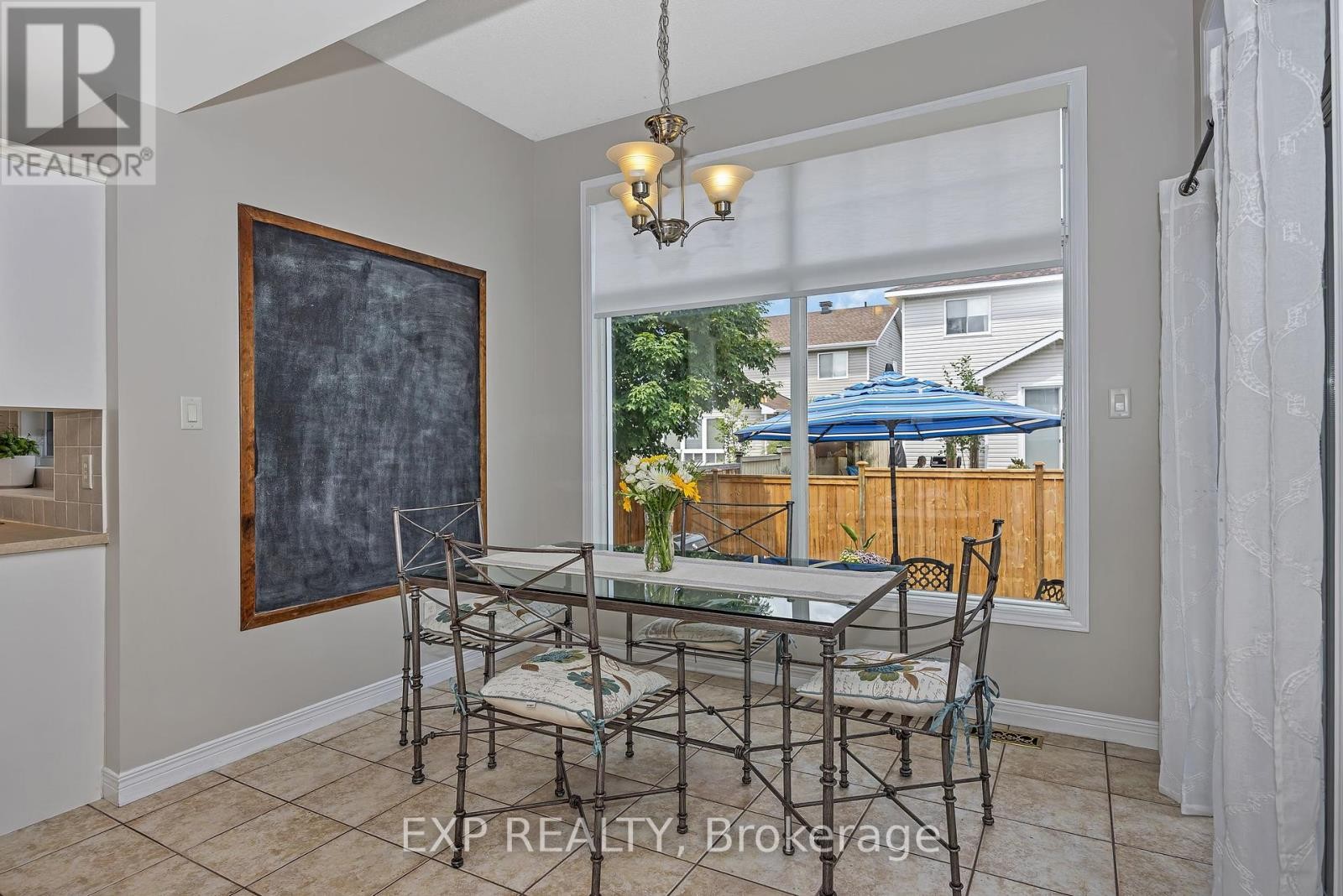 












3722 MOUNTAIN MEADOWS CRESCENT N

,
Ottawa,




Ontario
K1V1V7

