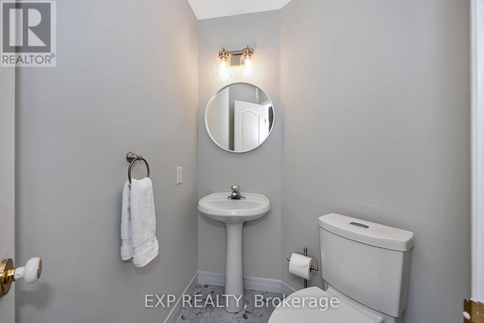 












3722 MOUNTAIN MEADOWS CRESCENT N

,
Ottawa,




Ontario
K1V1V7

