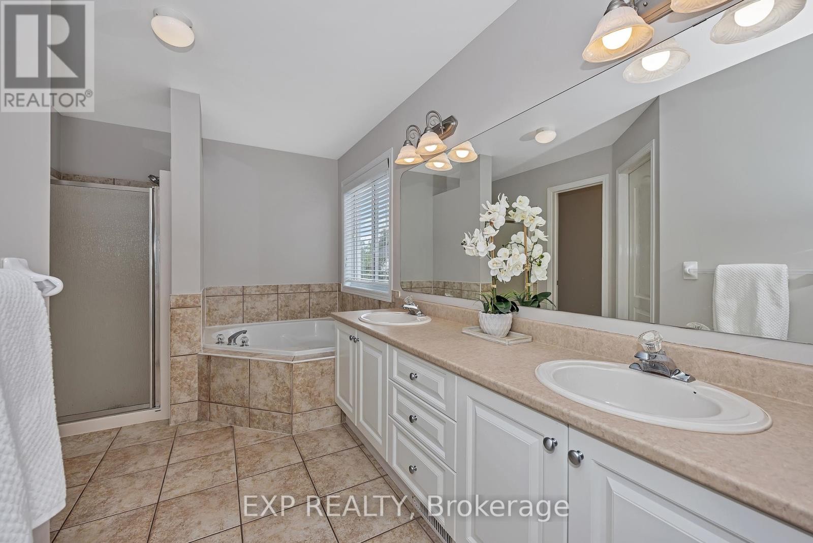 












3722 MOUNTAIN MEADOWS CRESCENT N

,
Ottawa,




Ontario
K1V1V7

