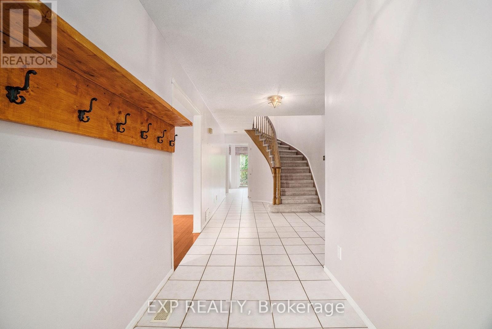 












683 APOLLO WAY

,
Ottawa,




Ontario
K4A1S8

