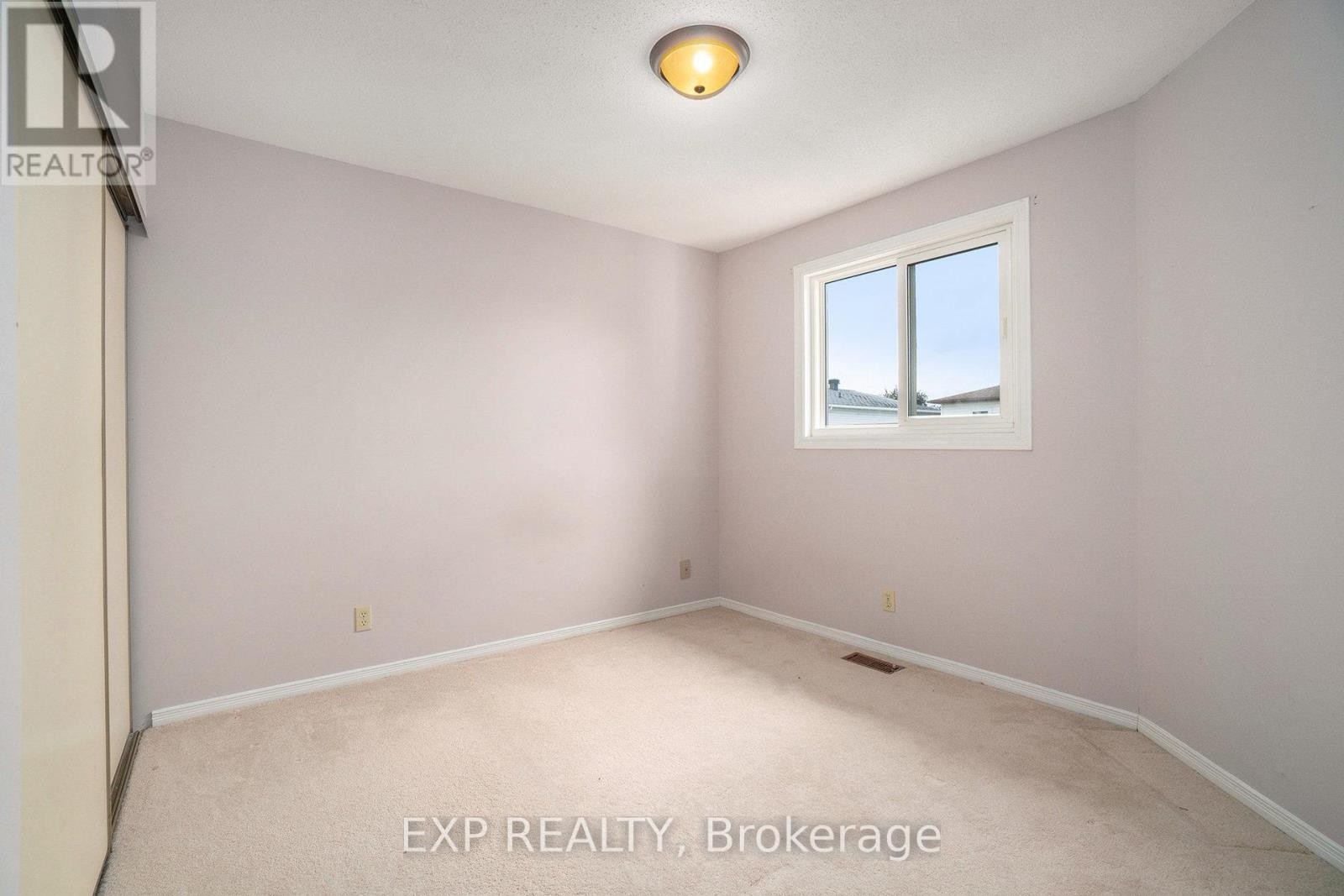 












683 APOLLO WAY

,
Ottawa,




Ontario
K4A1S8

