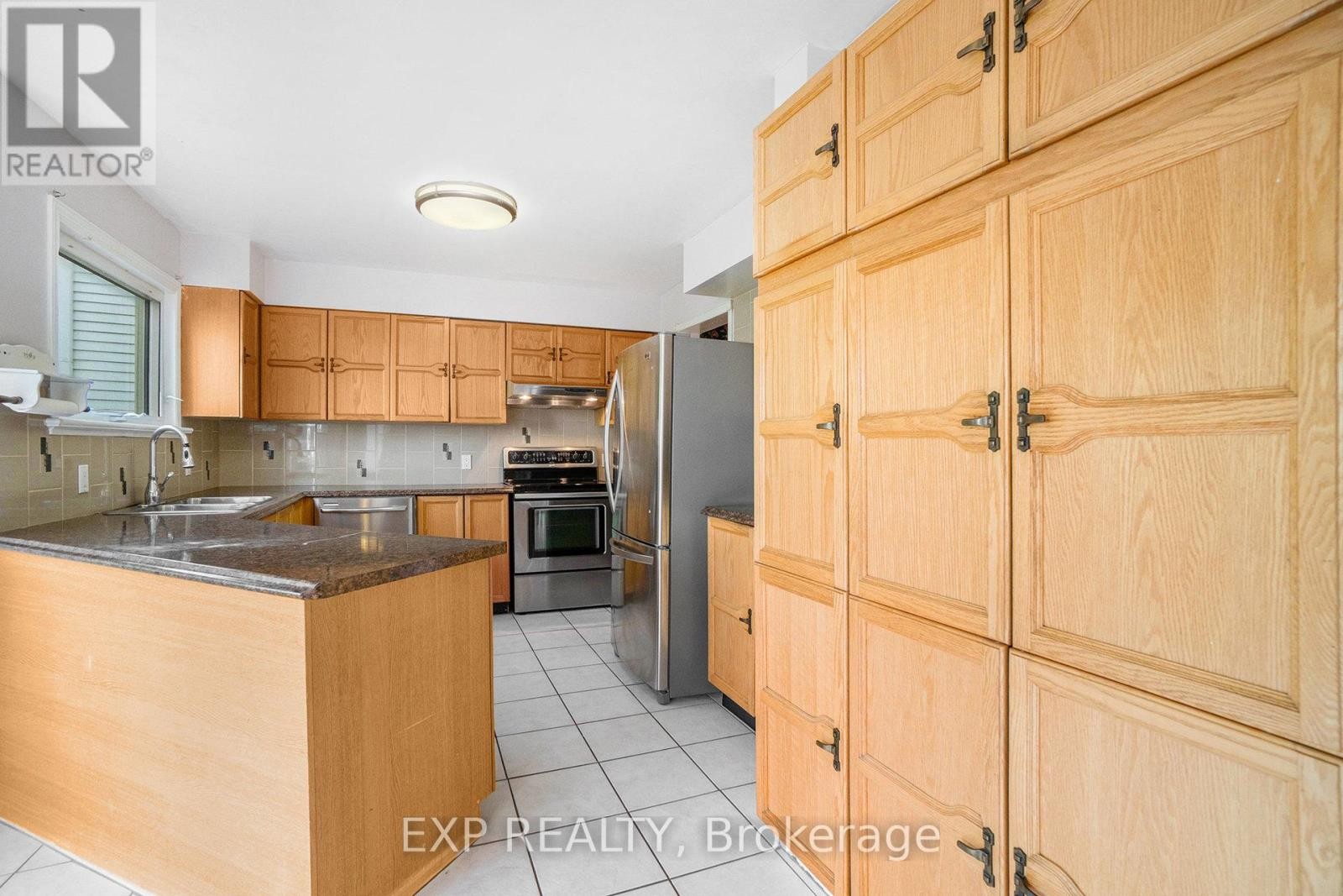 












683 APOLLO WAY

,
Ottawa,




Ontario
K4A1S8

