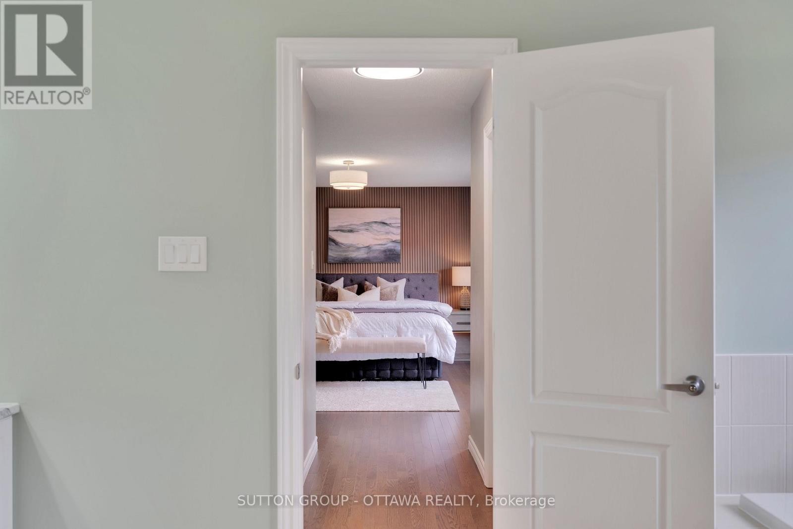 












156 ASPER TRAIL CIRCLE N

,
Ottawa,




Ontario
K2M2T6

