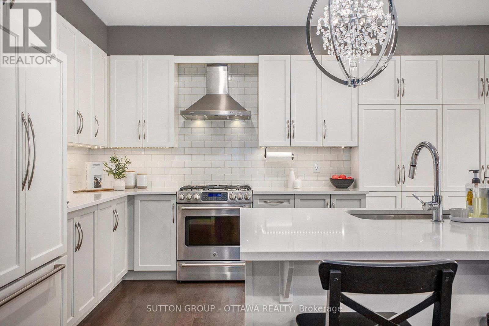 












156 ASPER TRAIL CIRCLE N

,
Ottawa,




Ontario
K2M2T6

