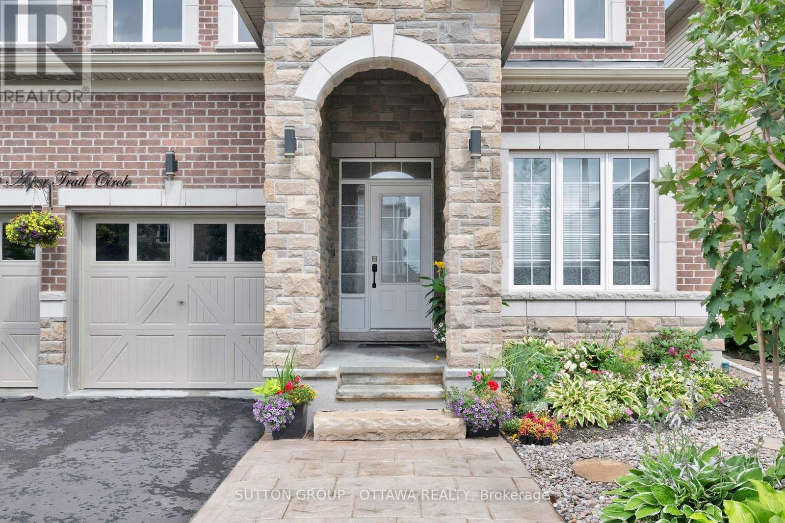 












156 ASPER TRAIL CIRCLE N

,
Ottawa,




Ontario
K2M2T6

