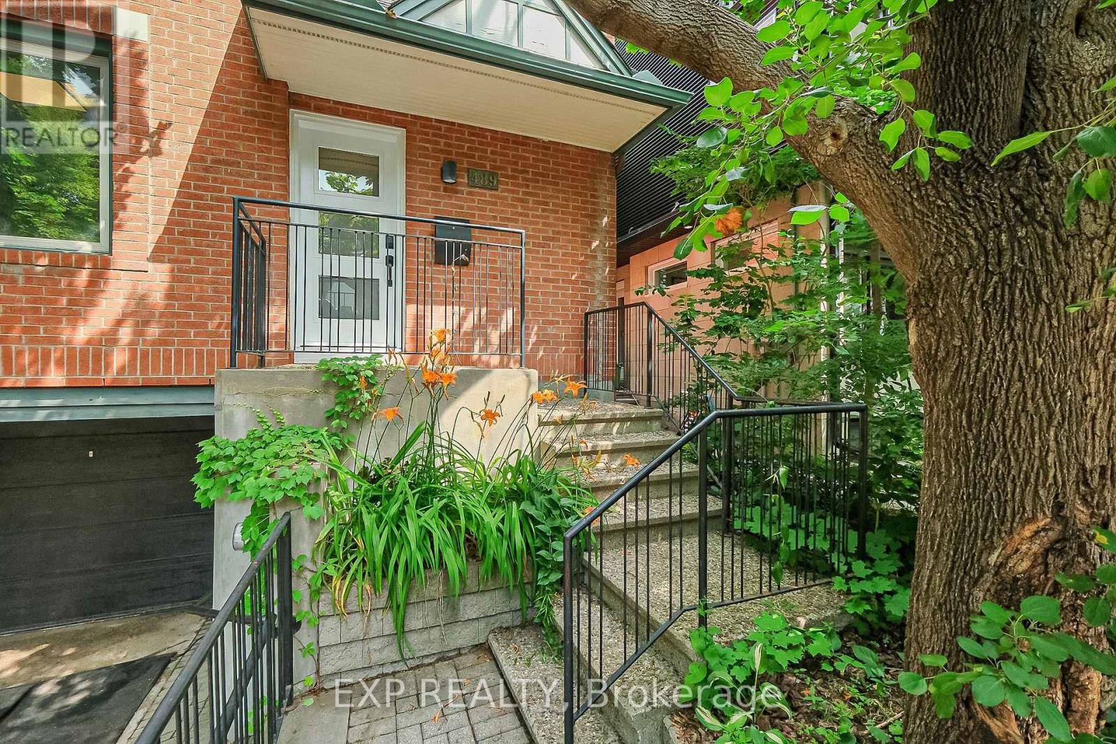 












489 SUNNYSIDE AVENUE

,
Ottawa,




Ontario
K1S0S8

