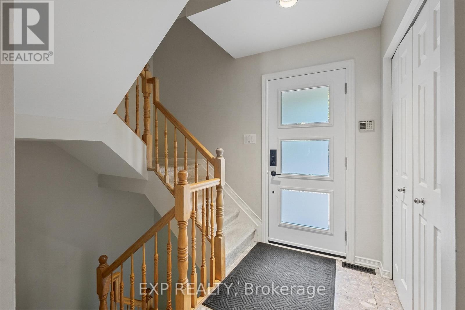 












489 SUNNYSIDE AVENUE

,
Ottawa,




Ontario
K1S0S8

