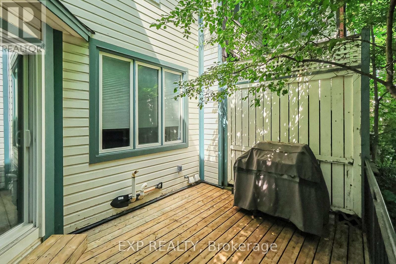 












489 SUNNYSIDE AVENUE

,
Ottawa,




Ontario
K1S0S8

