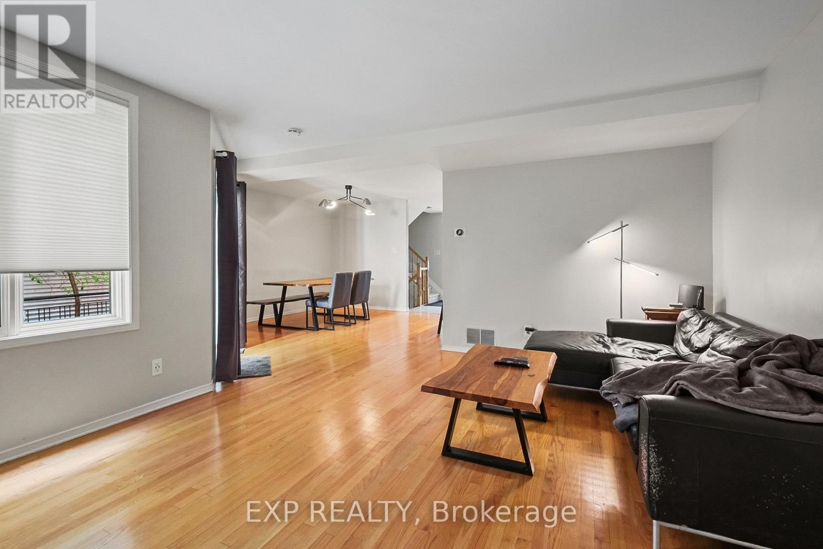 












489 SUNNYSIDE AVENUE

,
Ottawa,




Ontario
K1S0S8

