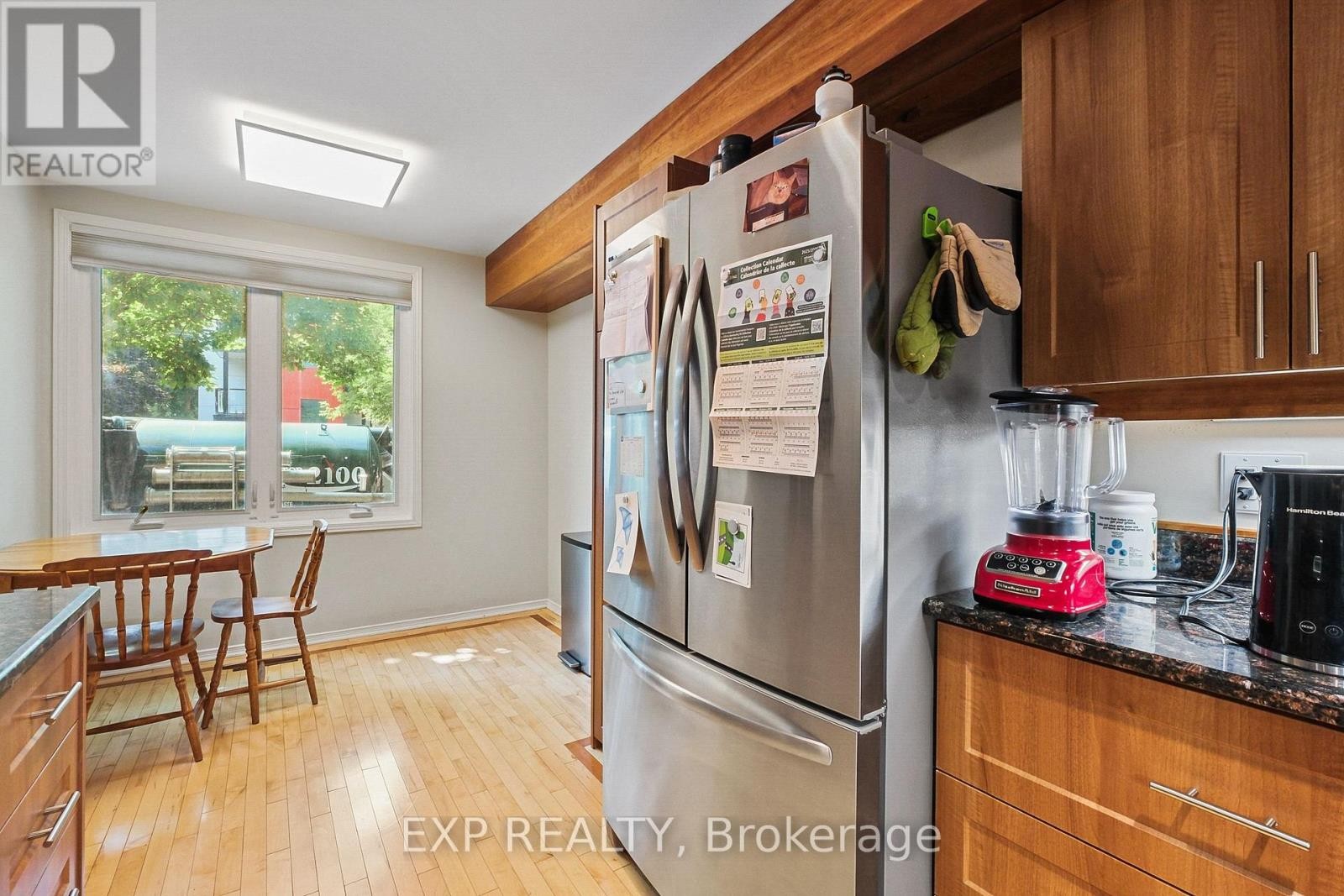 












489 SUNNYSIDE AVENUE

,
Ottawa,




Ontario
K1S0S8

