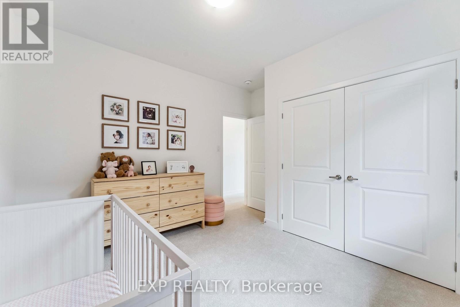 












717 ODYSSEY WAY

,
Ottawa,




Ontario
K1T0V9

