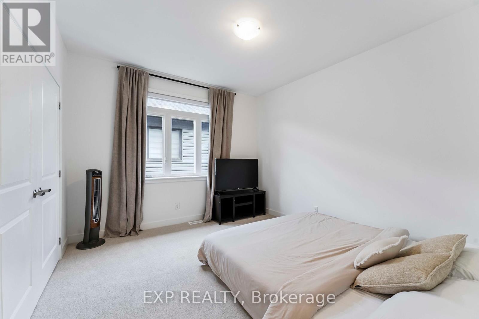 












717 ODYSSEY WAY

,
Ottawa,




Ontario
K1T0V9

