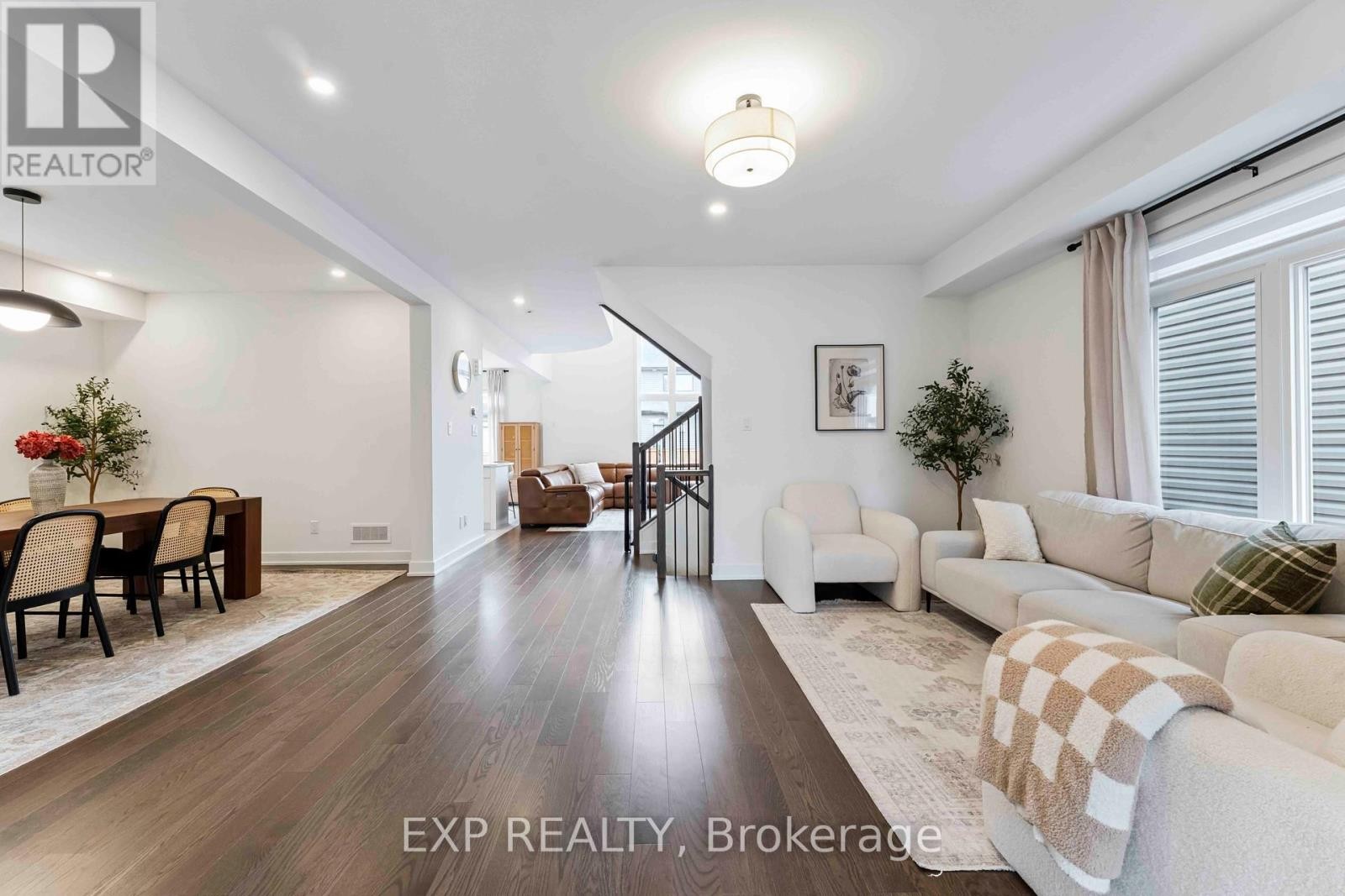 












717 ODYSSEY WAY

,
Ottawa,




Ontario
K1T0V9

