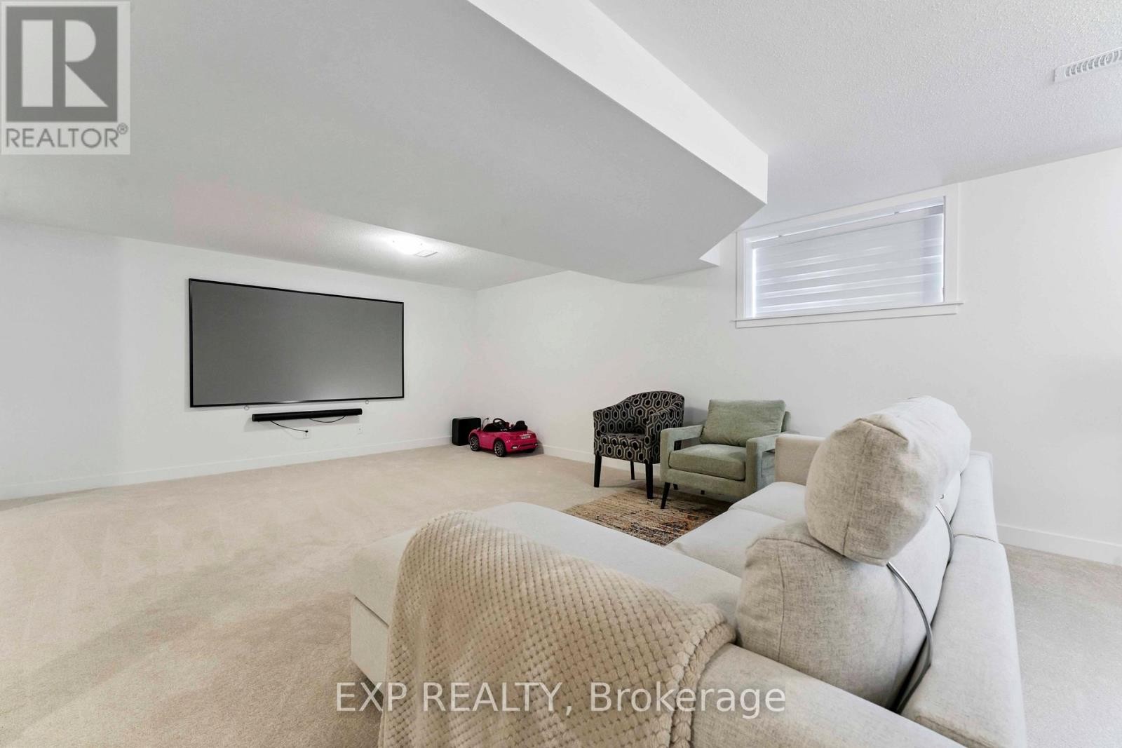 












717 ODYSSEY WAY

,
Ottawa,




Ontario
K1T0V9

